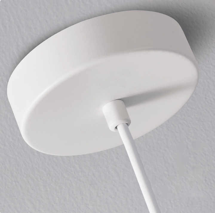 Skanto | Skandinavisk Pendellampe Treutseende Metall Minimalt Design