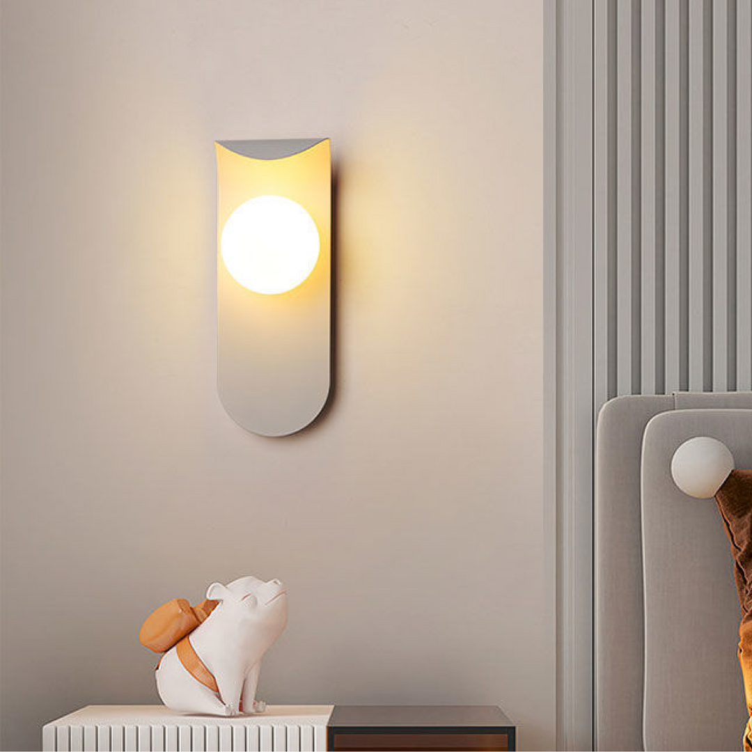 Skanto | Skandinavisk Bambus Vegglampe, Elegant Vegglys med Mykt LED Lys for Soverom og Stue