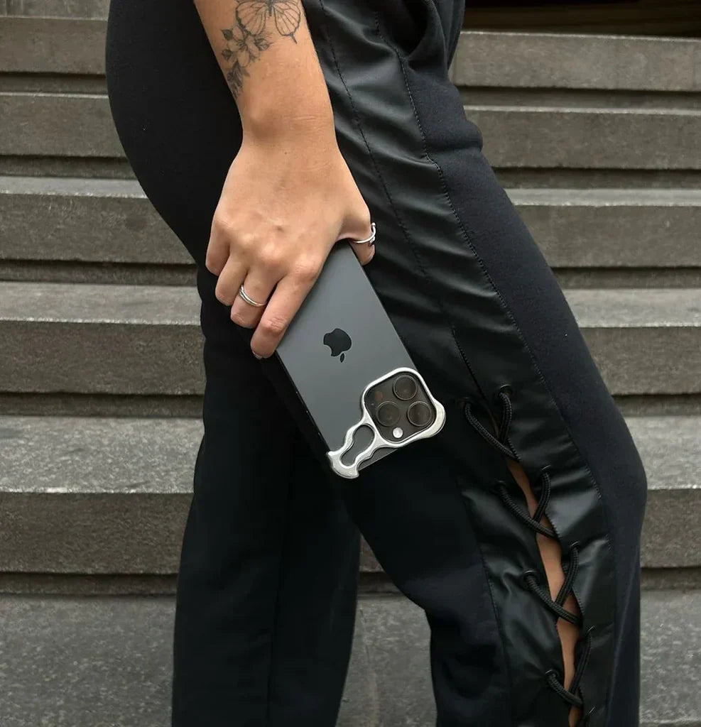 Skanto | ArmorGuard - Holdbar iPhone Edge Guard-deksel for beskyttelse mot støt og riper