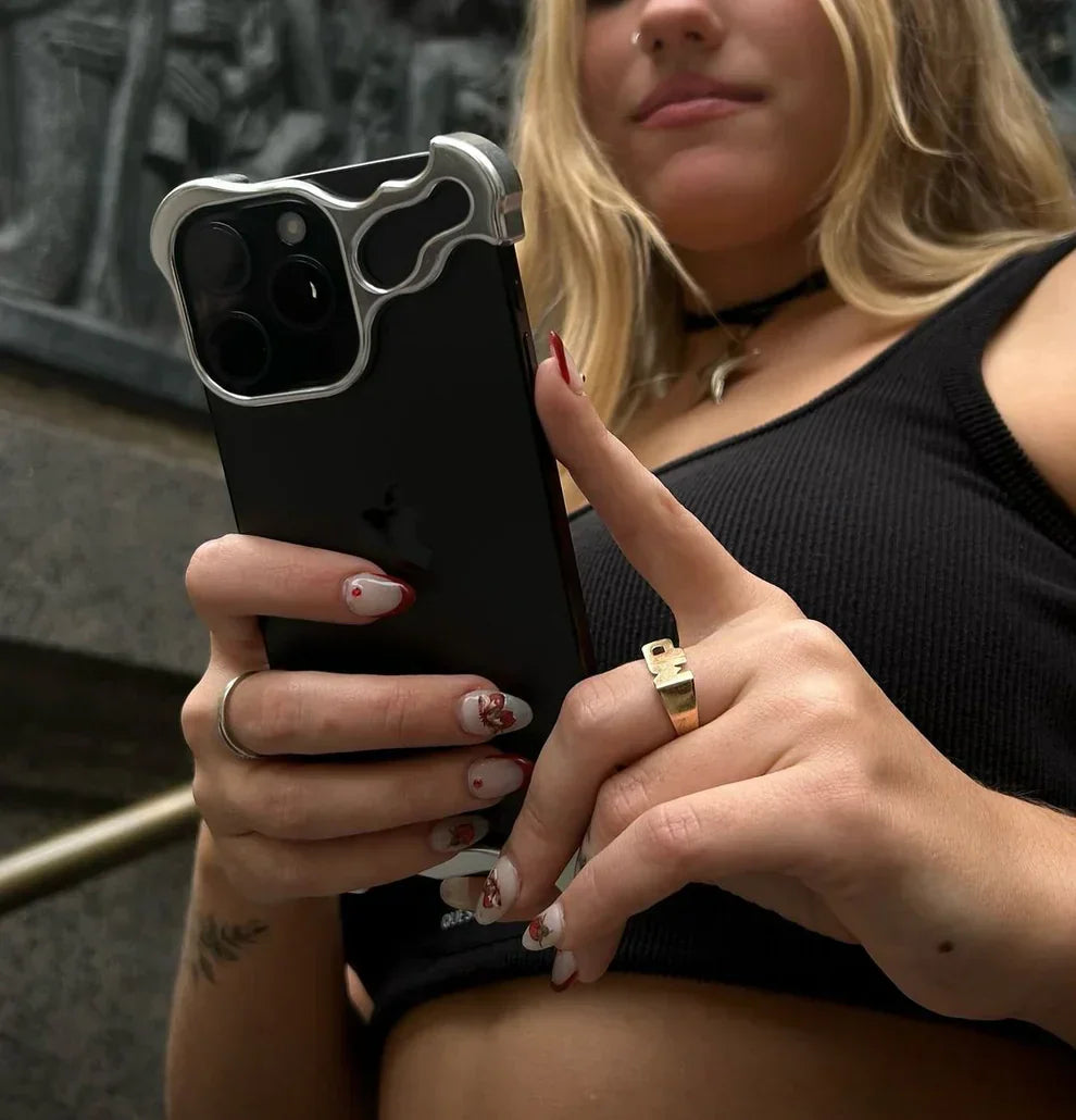 TitanShield Case - Stilig Beskyttelse for iPhone Kanter Skanto