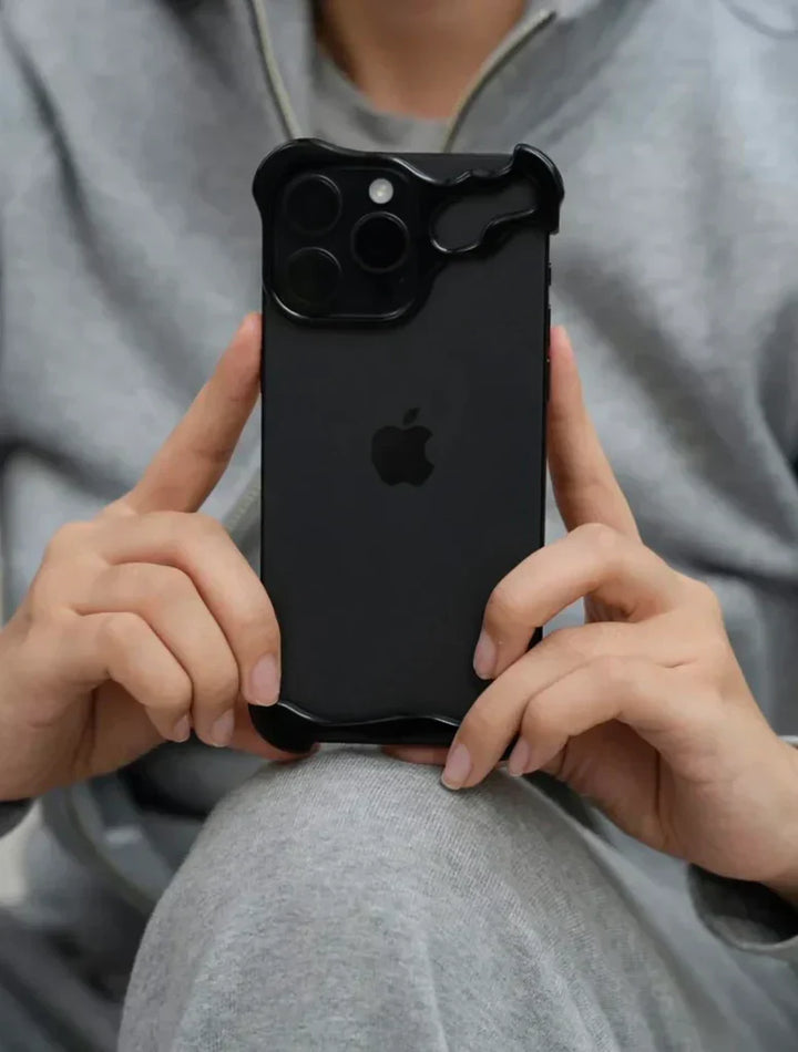 Skanto | ArmorGuard - Holdbar iPhone Edge Guard-deksel for beskyttelse mot støt og riper