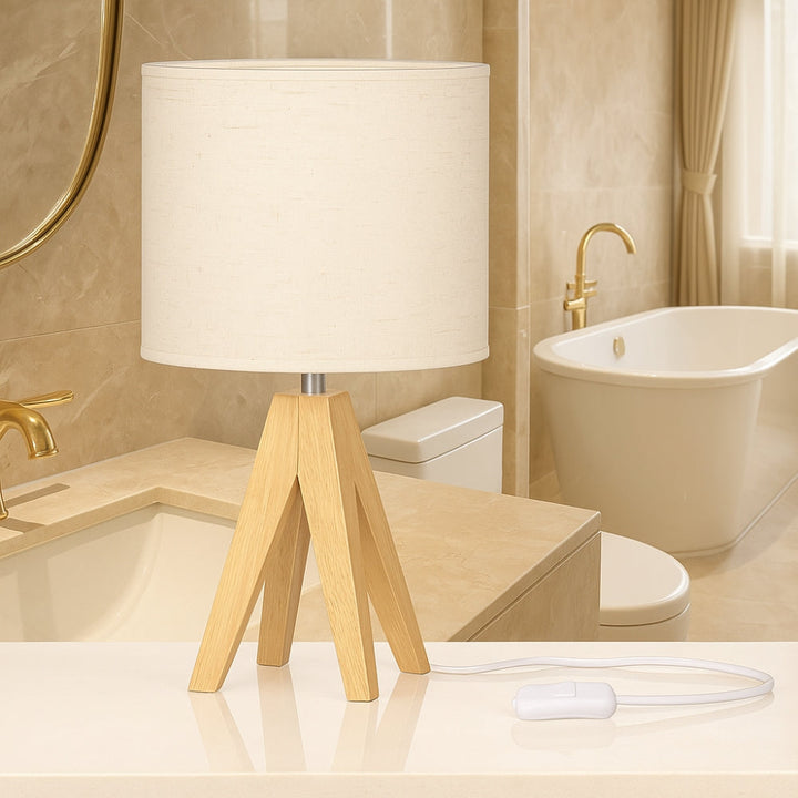 Skanto | Solara Minimalist Tripod Bordlampe