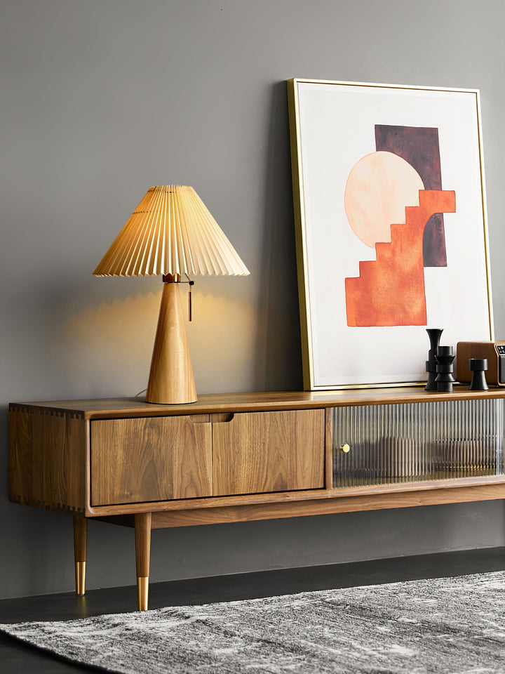 Skanto | AntiqueRadiance – Elegant Tre og Metall Bordlampe
