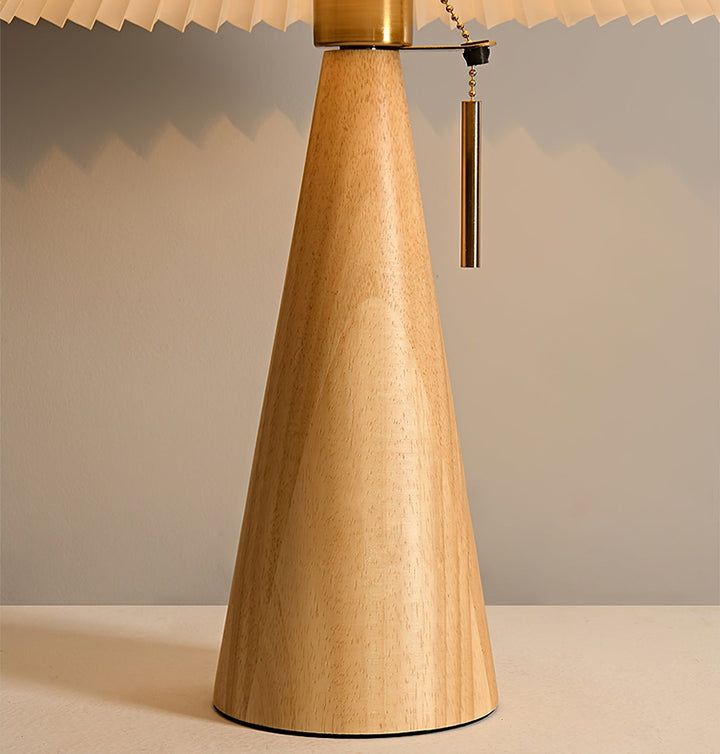 Skanto | AntiqueRadiance – Elegant Tre og Metall Bordlampe