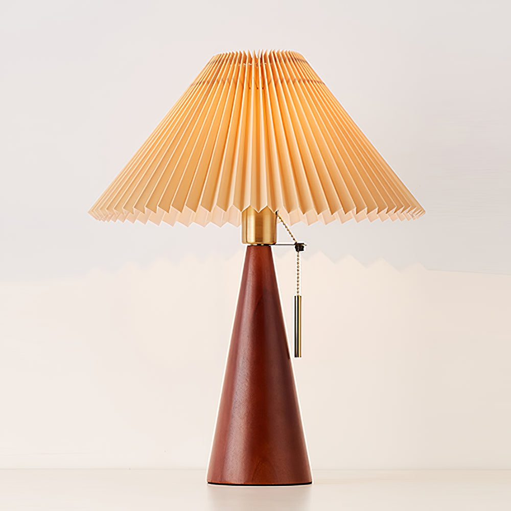 Skanto | AntiqueRadiance – Elegant Tre og Metall Bordlampe