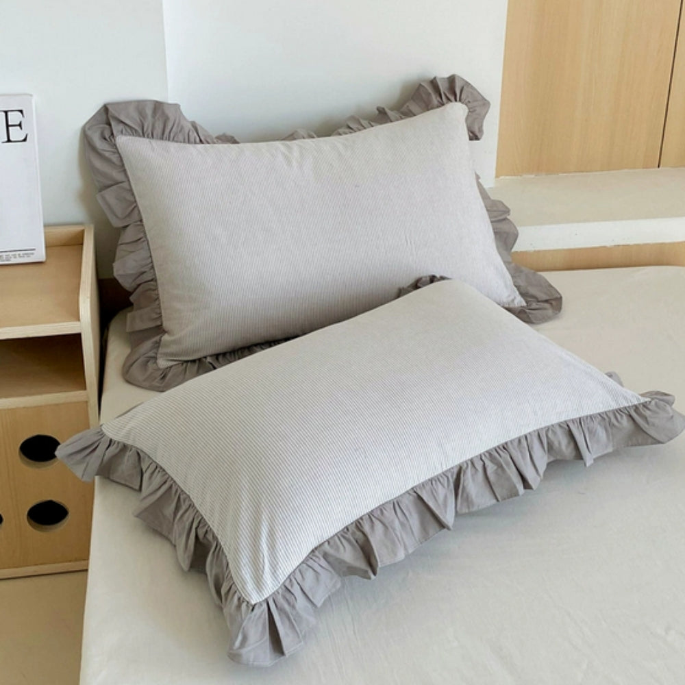 Skanto | Stripete Volang Blonde Putetrekk i Flere Farger