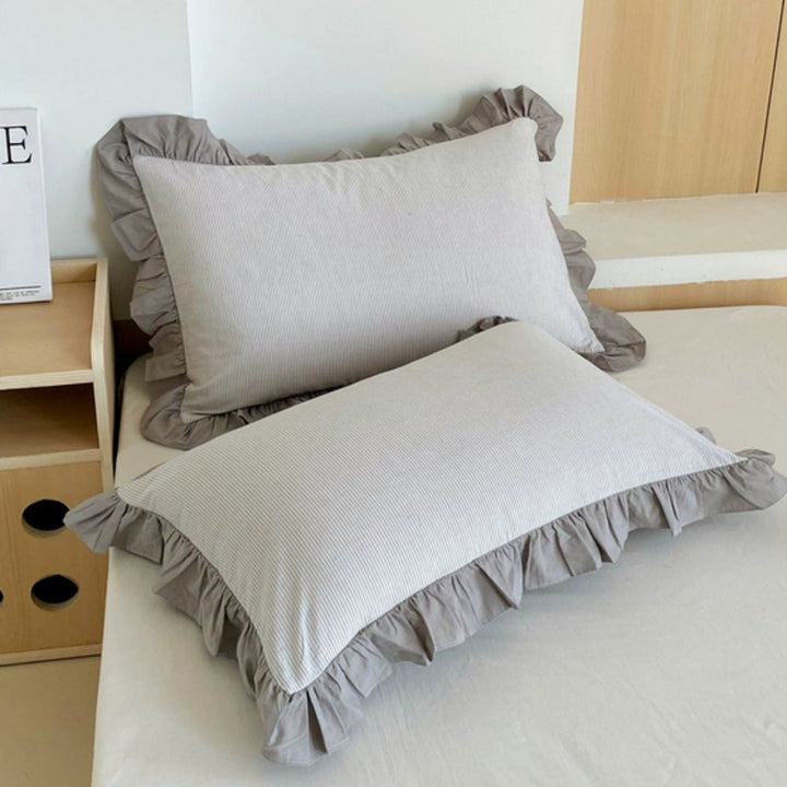 Skanto | Stripete Volang Blonde Putetrekk i Flere Farger