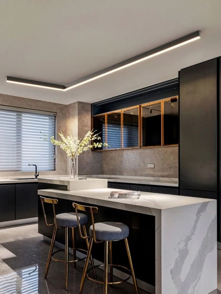 Minimalistisk Deckenleuchte im skandinavischen Design med sterk Leuchtkraft