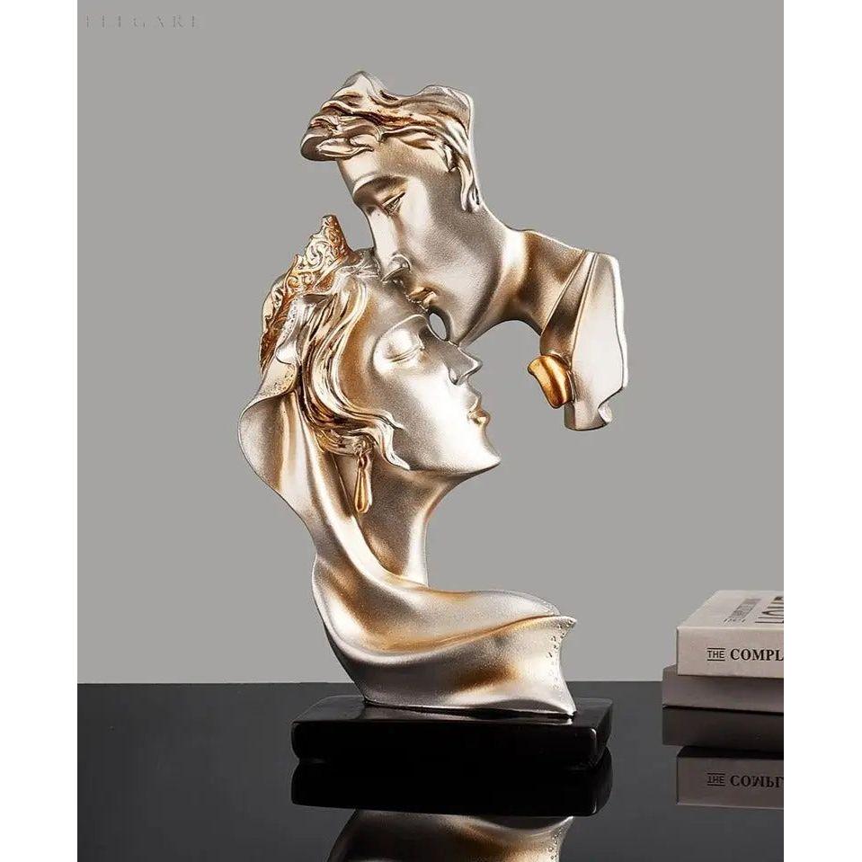 Sweet Kiss - Panneklem-kysende Kjærlighetspar Statue | Skanto