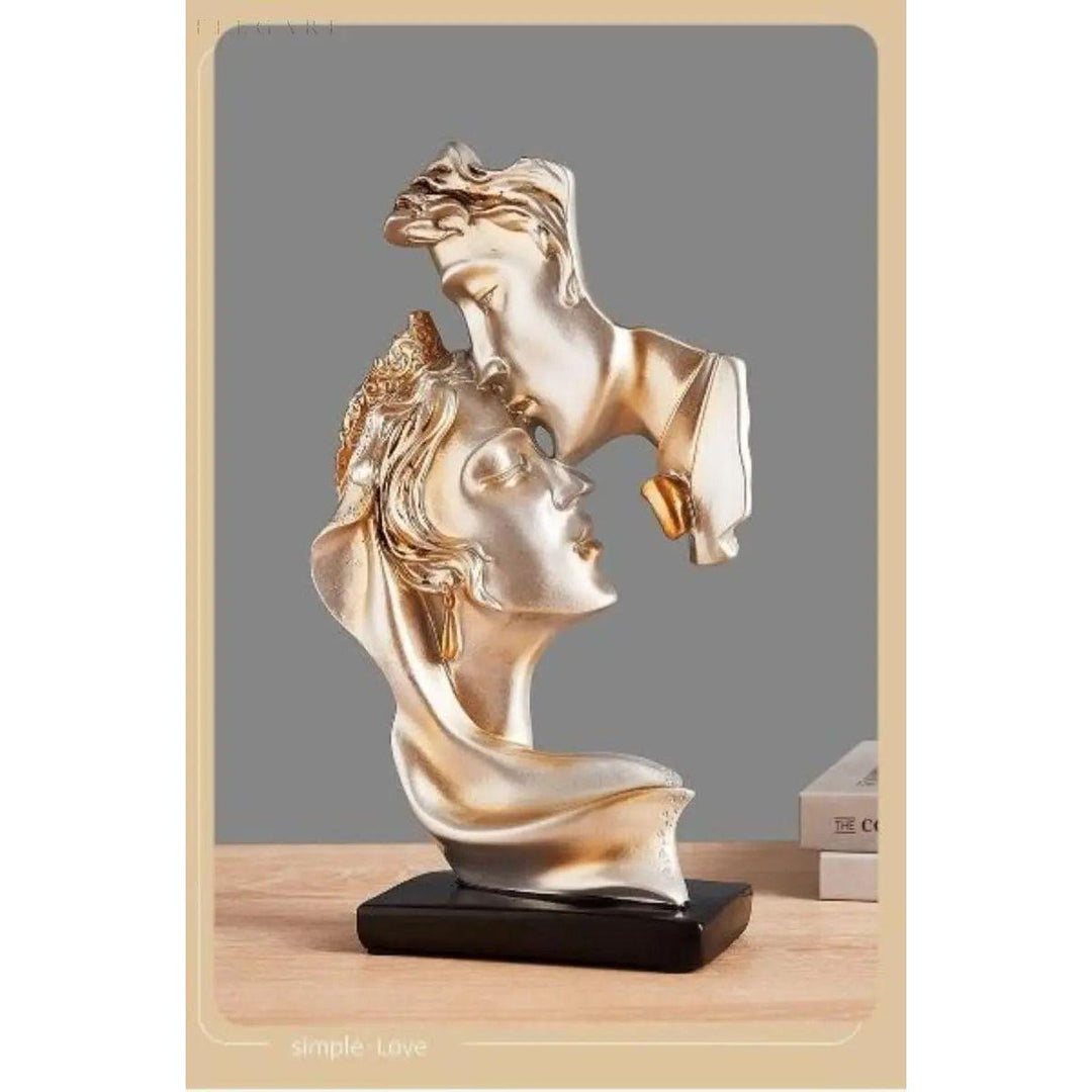 Sweet Kiss - Panneklem-kysende Kjærlighetspar Statue | Skanto
