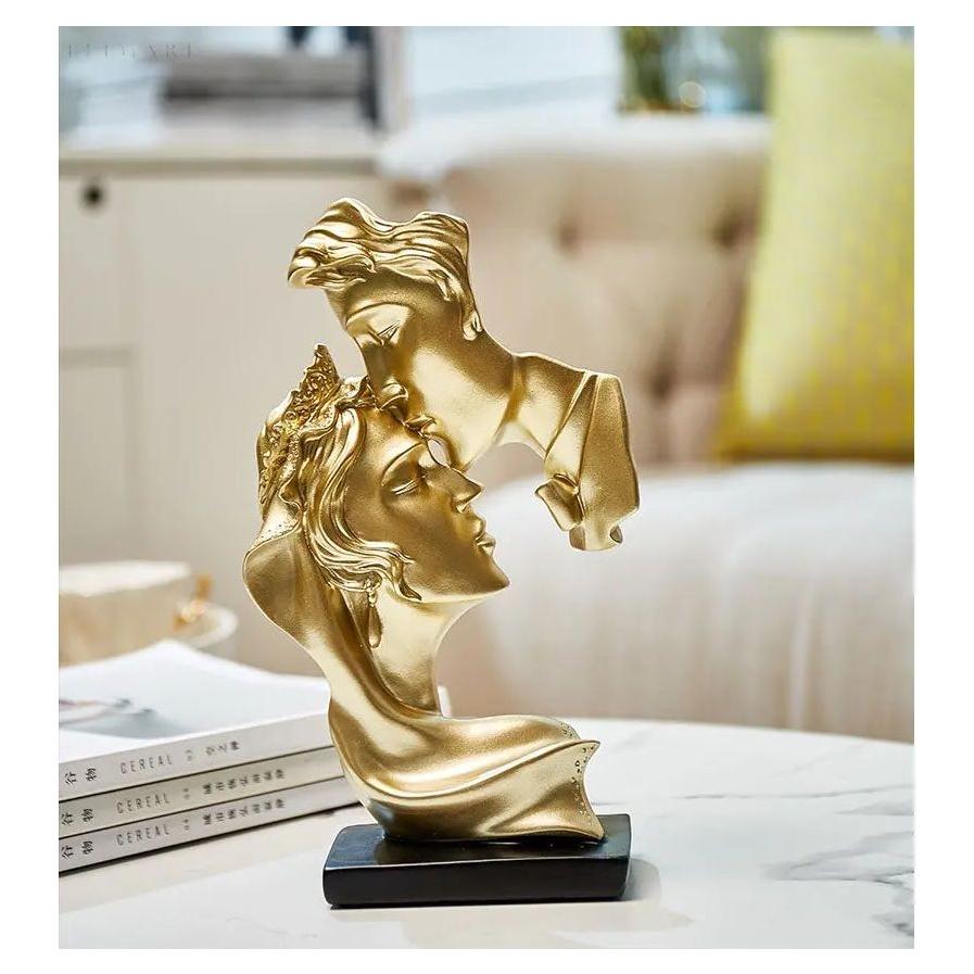Sweet Kiss - Panneklem-kysende Kjærlighetspar Statue | Skanto