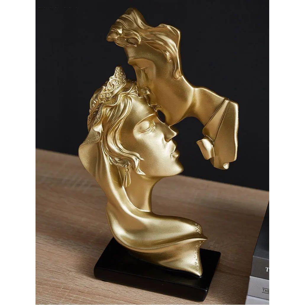 Sweet Kiss - Panneklem-kysende Kjærlighetspar Statue | Skanto