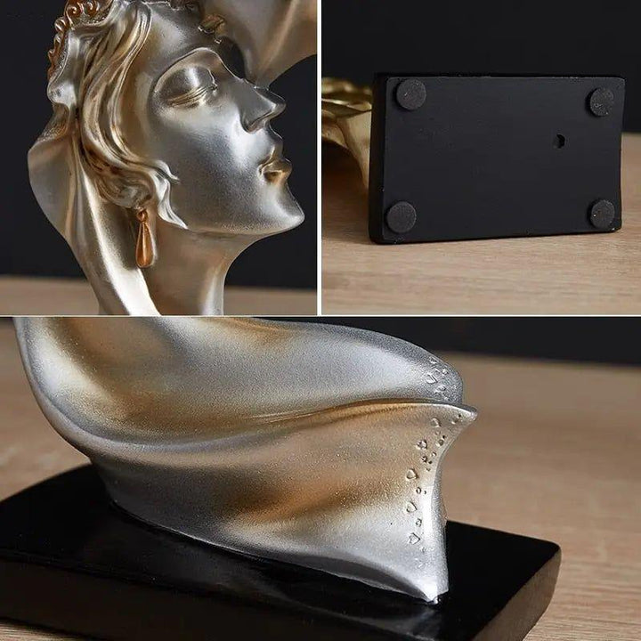 Sweet Kiss - Panneklem-kysende Kjærlighetspar Statue | Skanto