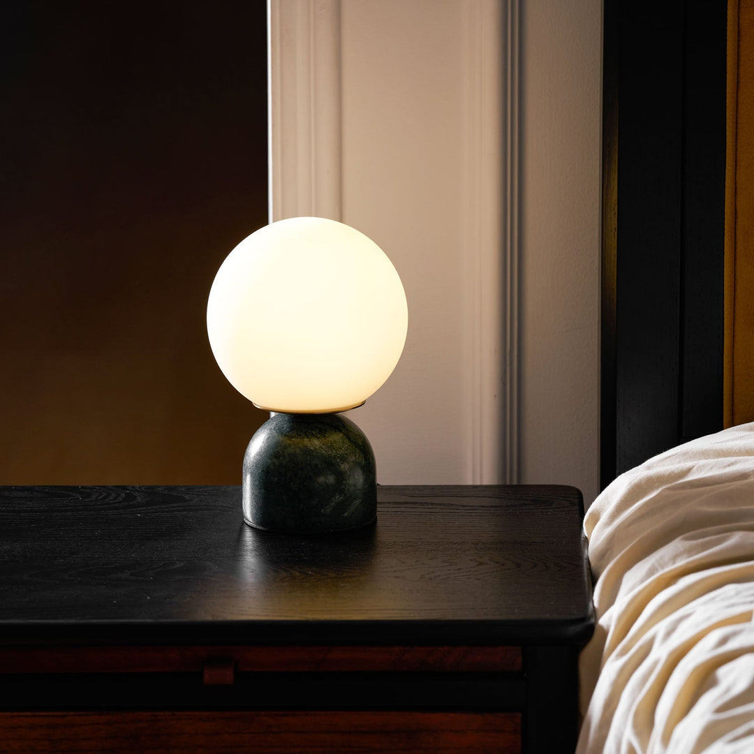 Marmor Orb Bordlampe | Skanto