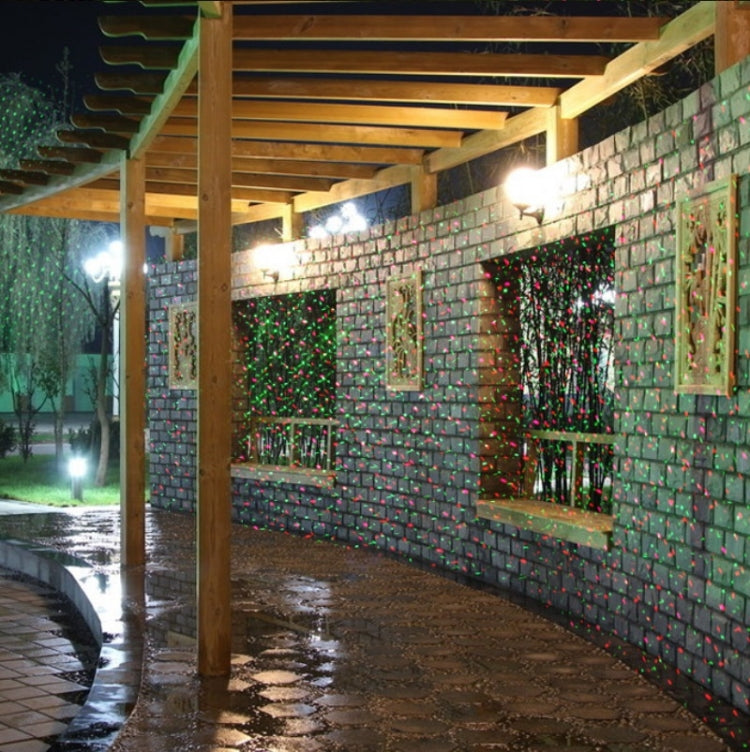 Norvo | 30W Fjernkontroll Utendørs Vanntett Laser Lys Hagedekorasjon Plenlampe, grønt lys + rødt lys (UK plugg)