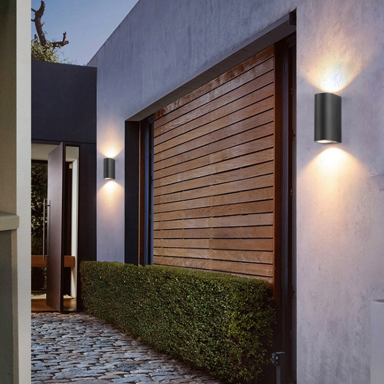 LED Utendørs Vegglamper Vanntett Utvendig Villa Dør Patio Lys Bakgrunns Glow Spotlights, Stil: 2-hode Rund Uten GU10 Lyspære (Varm Hvit)