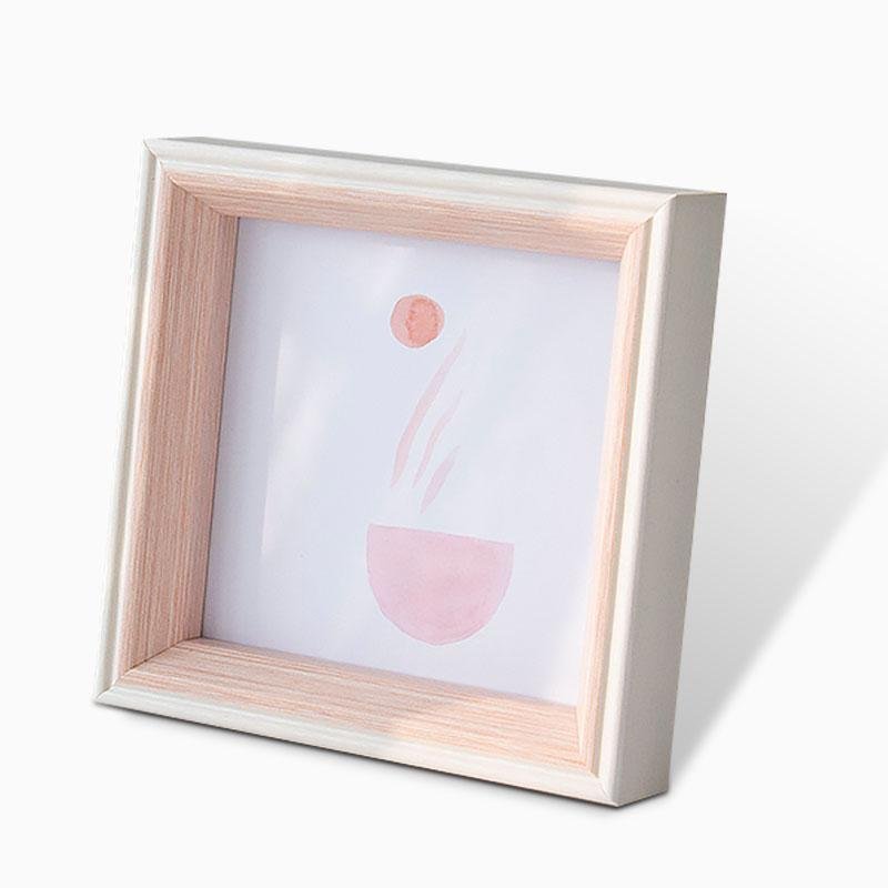 ElegantFrame – Luksus Bildekjede med Gylden Kant Skanto