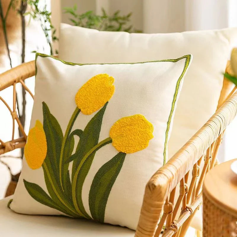 Brodert tulipanputeomslag | Skanto