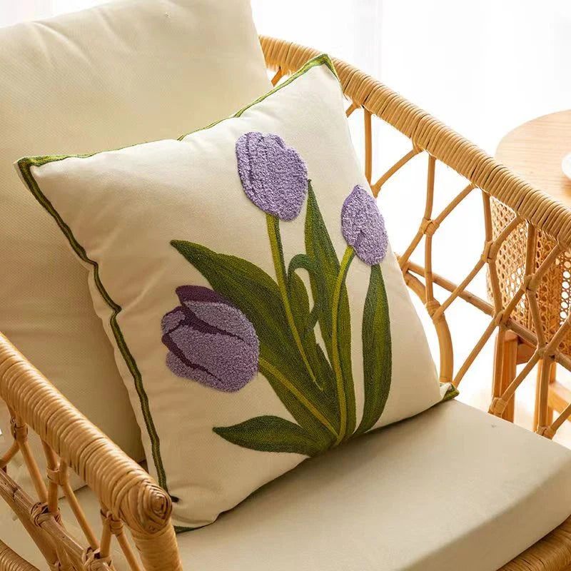 Brodert tulipanputeomslag | Skanto