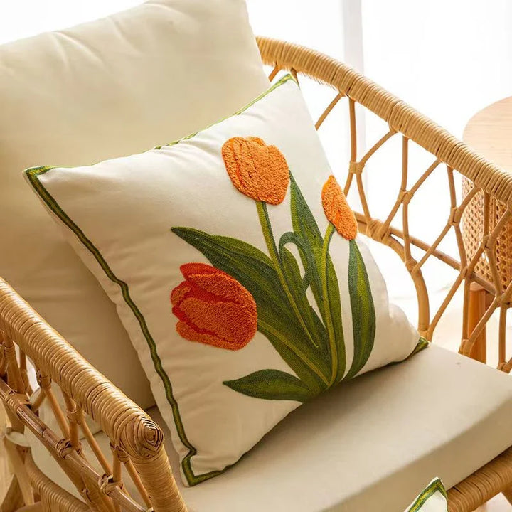 Brodert tulipanputeomslag | Skanto