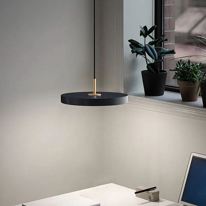 Skanto | OrbitaGlow Moderne UFO LED Pendellampe – Metallinnfesting