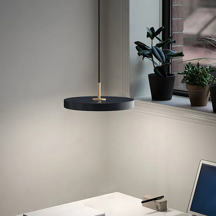 Skanto | Frendorf – Futuristisk Metall LED Hengelampe