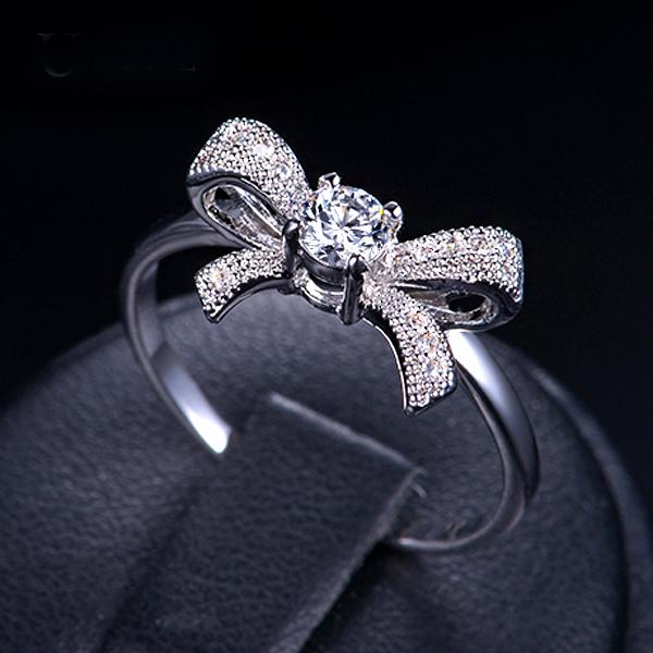Swiss Crystal Bow Ring | Skanto