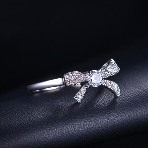 Swiss Crystal Bow Ring | Skanto