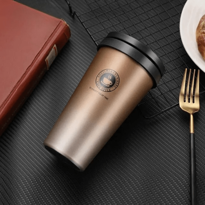 Isolierter Edelstahl-Reisebecher | 500 ml, auslaufsicher og doppelwandig