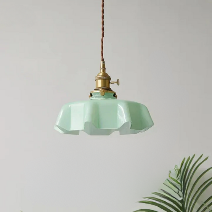 Messing pendellampe i fransk design – Elegant taklampe til stue | Skanto