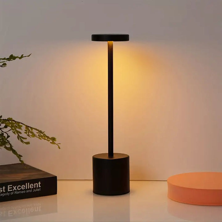 Kylie Moderne Stil LED Skrivebord Lampe | Skanto