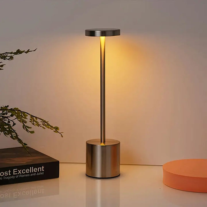 Kylie Moderne Stil LED Skrivebord Lampe | Skanto