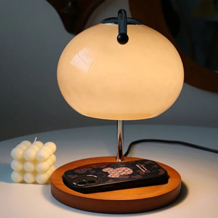 Alyssa Retro Bordlampe - Elegant Glassbelysning Skanto