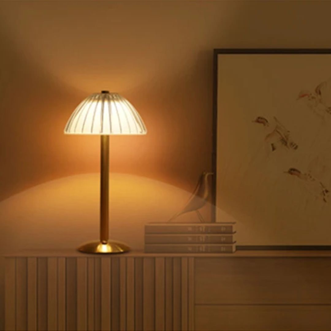 Karina GlowDesk – Retro Oppladbar Skrivebordslampe Skanto