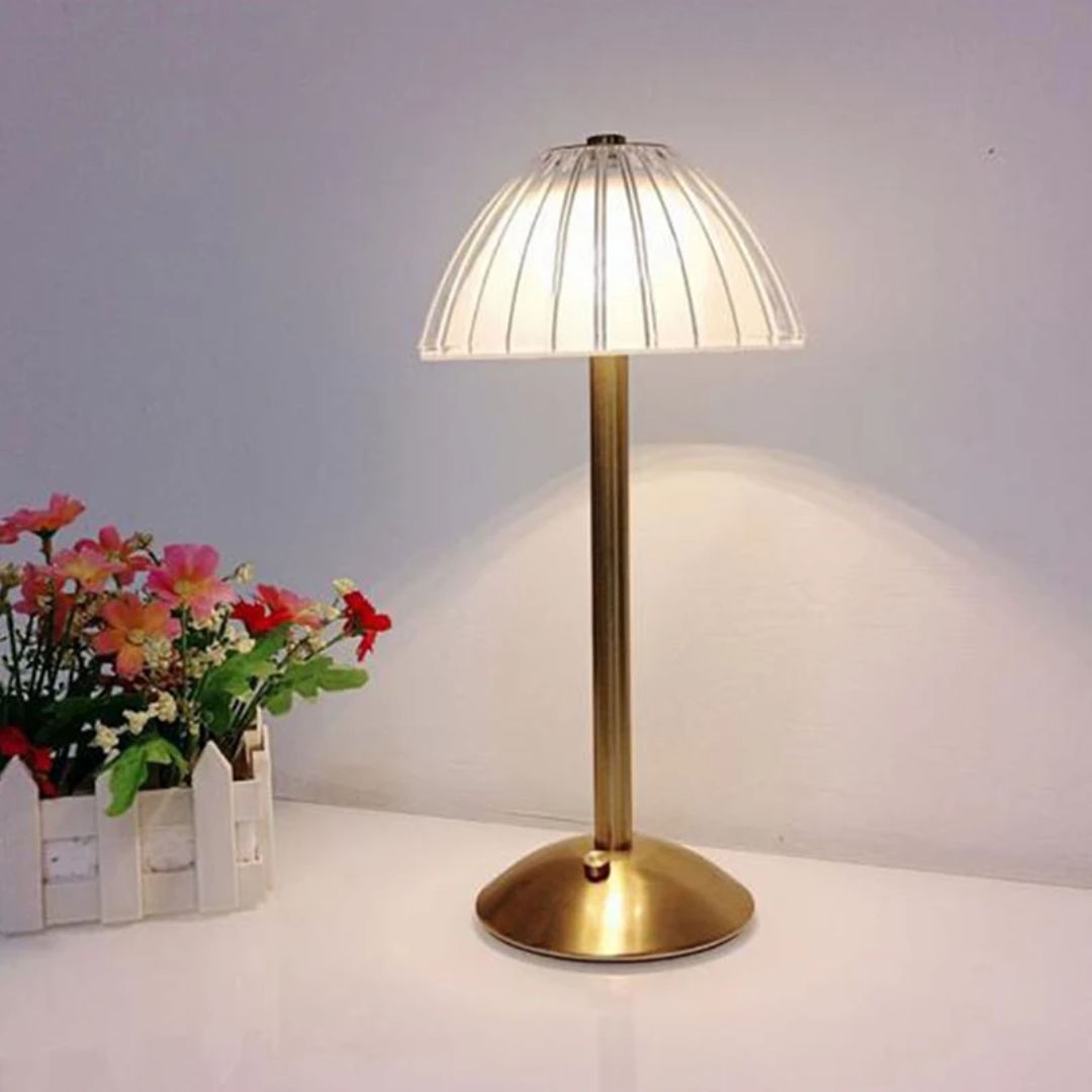 Karina GlowDesk – Retro Oppladbar Skrivebordslampe Skanto