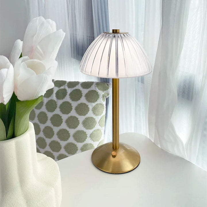 Karina GlowDesk – Retro Oppladbar Skrivebordslampe Skanto