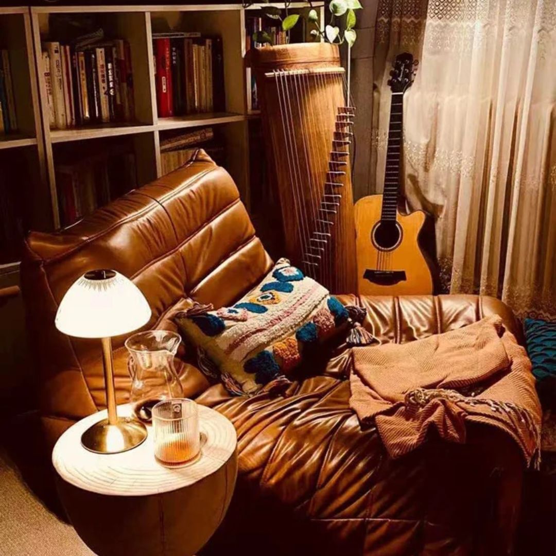 Karina GlowDesk – Retro Oppladbar Skrivebordslampe Skanto