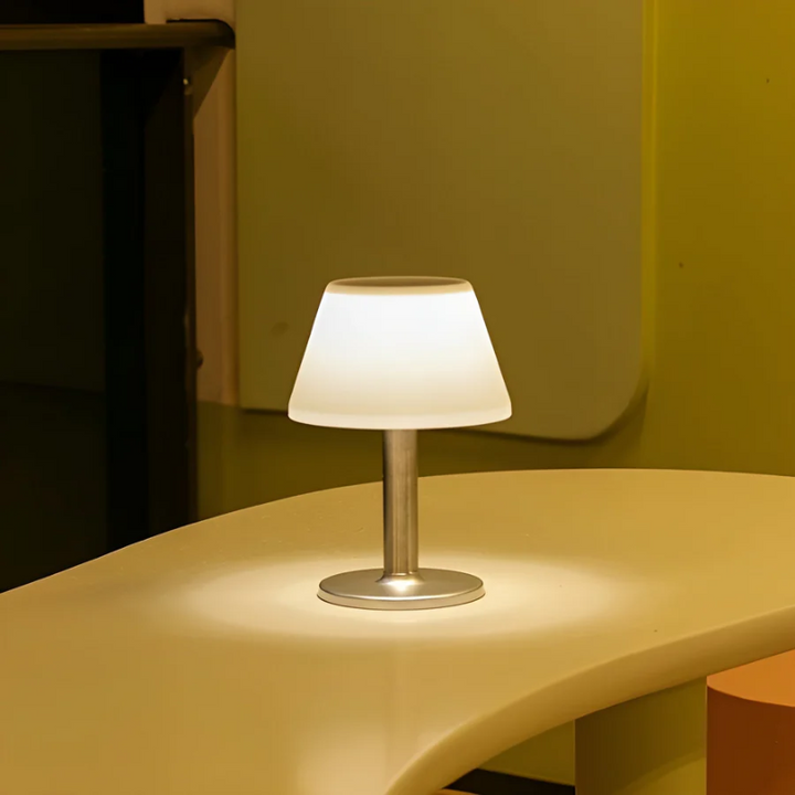Stylish Solar Table Lamp - SolarLuxe | Skanto