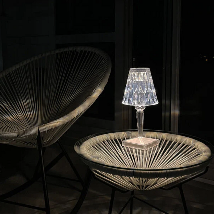 Chic bordlampe med krystalldesign - CrystalLuxe | Skanto