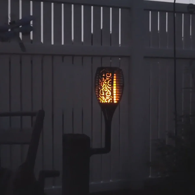 SolarFlame Hagetorpeder – Bærekraftig LED Hagebelysning | Skanto