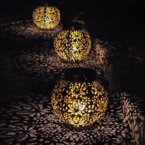 RadiantGlow – Vanntett LED hagebelysning med solpanel Skanto