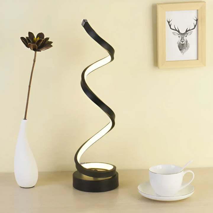 Skanto | Dimbar Moderne Spiral Bordlampe - LumaSpiral