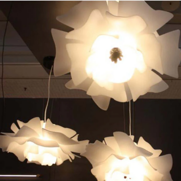 Skanto | Design Pendellampe Blomst Hvit Metall - Sophia