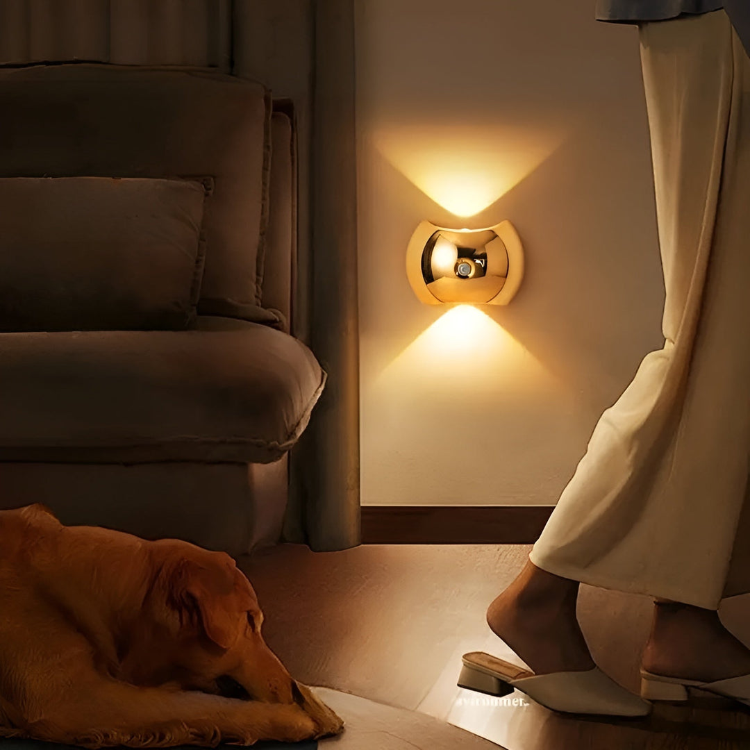 Vegglampe med bevegelsessensor – Dual LED lys Opp & Ned | Magnetisk & Bærbar | Skanto