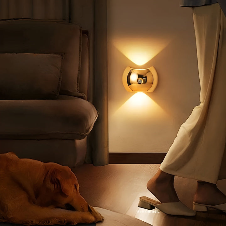 Vegglampe med bevegelsessensor – Dual LED lys Opp & Ned | Magnetisk & Bærbar | Skanto
