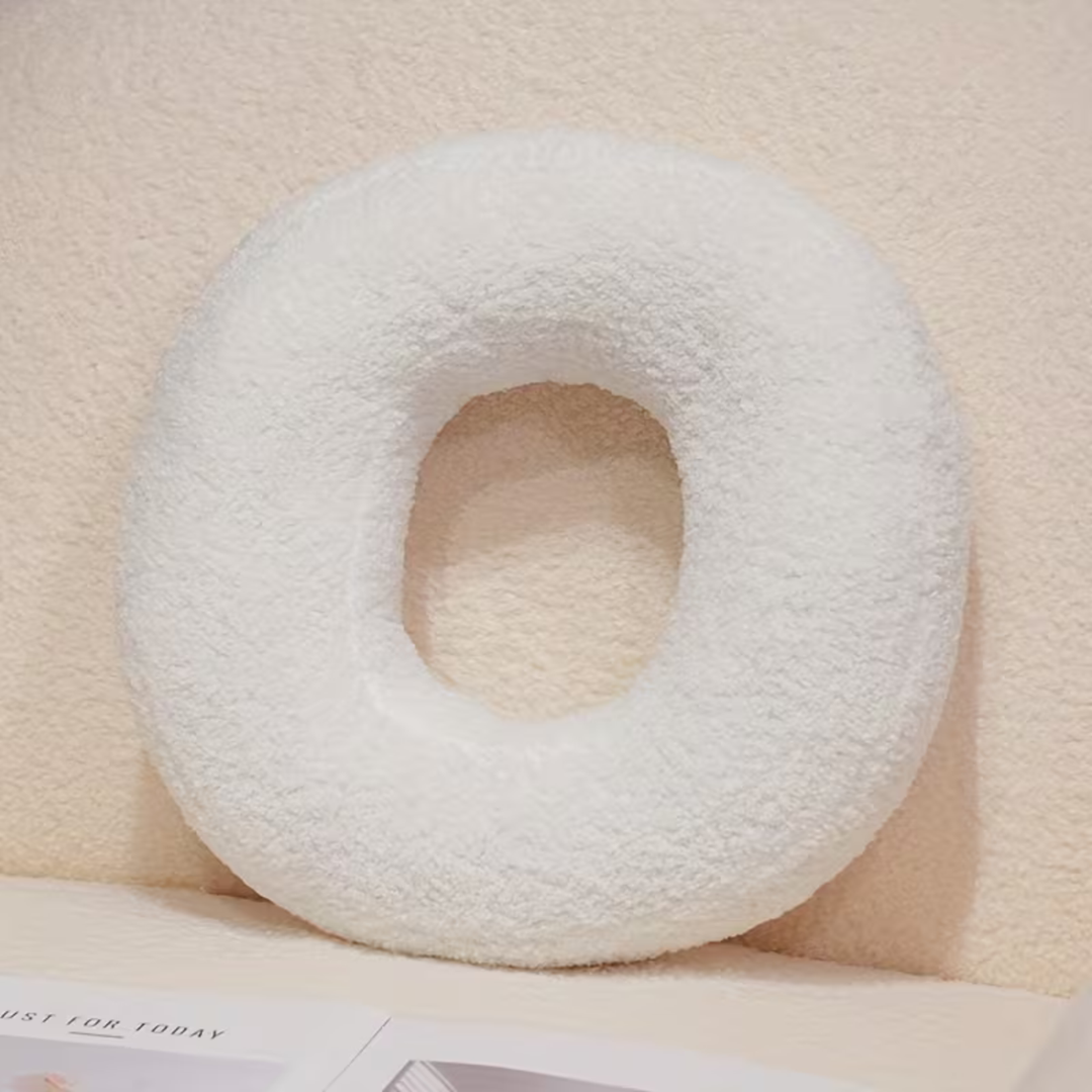 Hvit Bokstav Dekorativ Pute – Myk Og Allsidig | Kreative Puter For Sofaen Og Sengen | Skanto