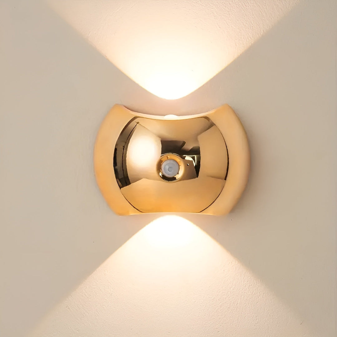 Vegglampe med bevegelsessensor – Dual LED lys Opp & Ned | Magnetisk & Bærbar | Skanto