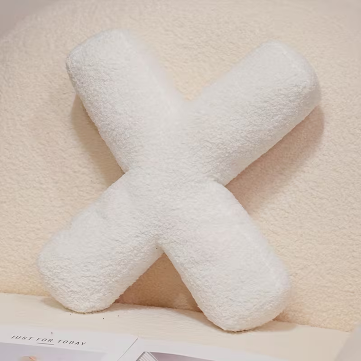 Hvit Bokstav Dekorativ Pute – Myk Og Allsidig | Kreative Puter For Sofaen Og Sengen | Skanto