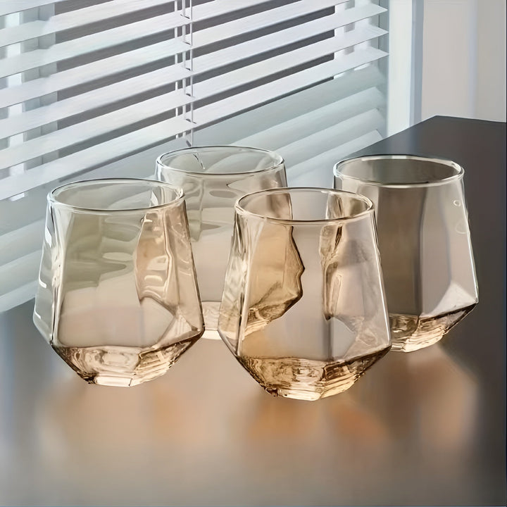 Glass Cup i Transparent Design, 4-Delts Sett – Stilig og Dekorativ Design | 300 ml Glass Cup for Vann, Juice, og Te | Skanto