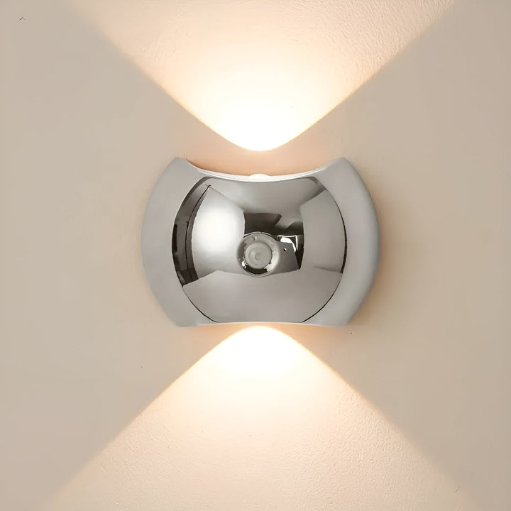 Vegglampe med bevegelsessensor – Dual LED lys Opp & Ned | Magnetisk & Bærbar | Skanto